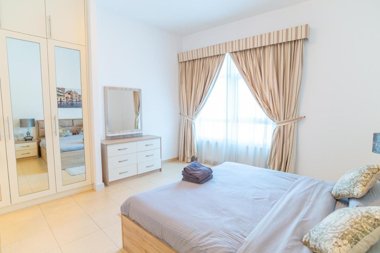 Luxury Escapes - Spacious 2Br Apt In The Heart Of Dubai Marina- Yacht Bay Экстерьер фото